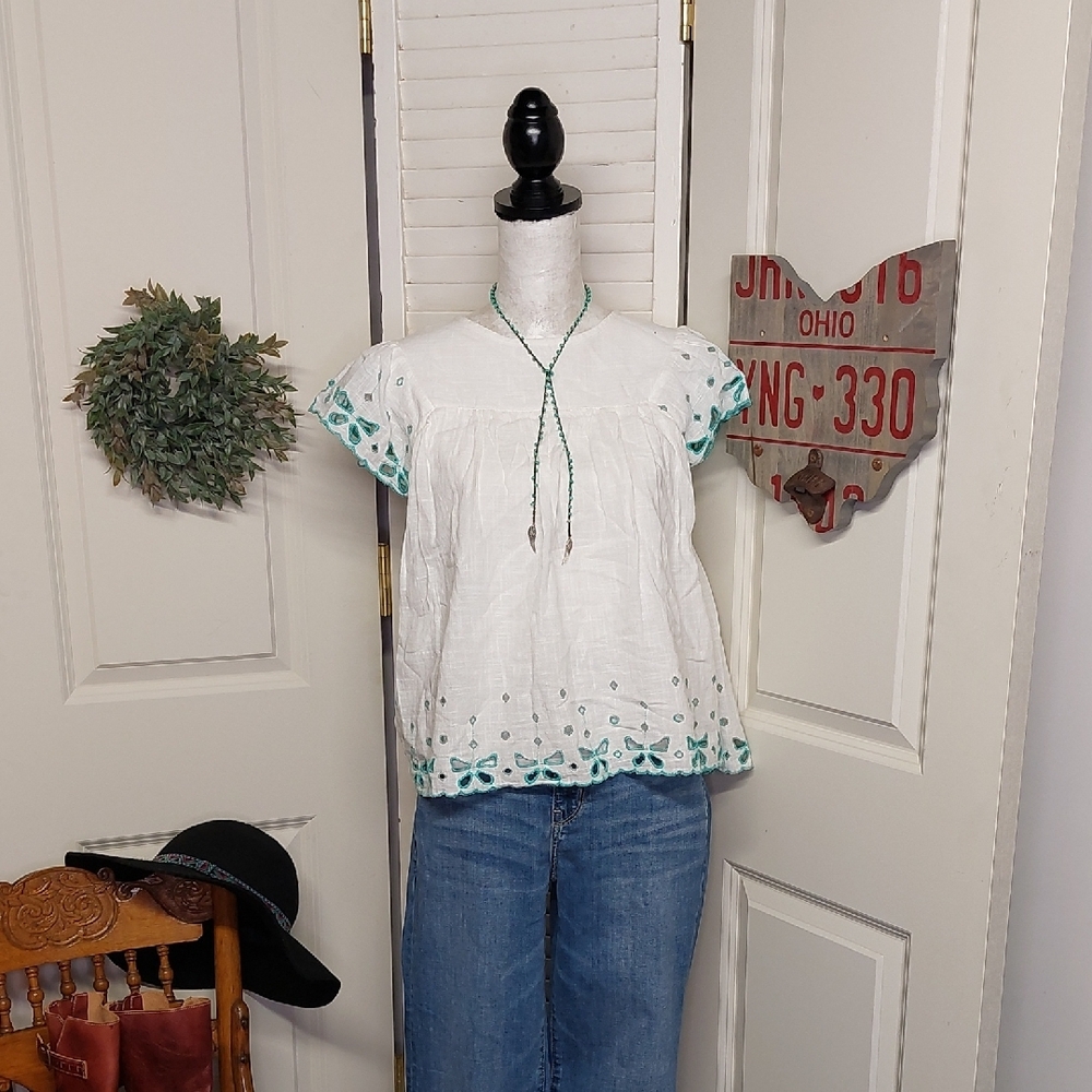 SALE 5/25! White and Turquoise Flowy Top Girl's Size 10/12
